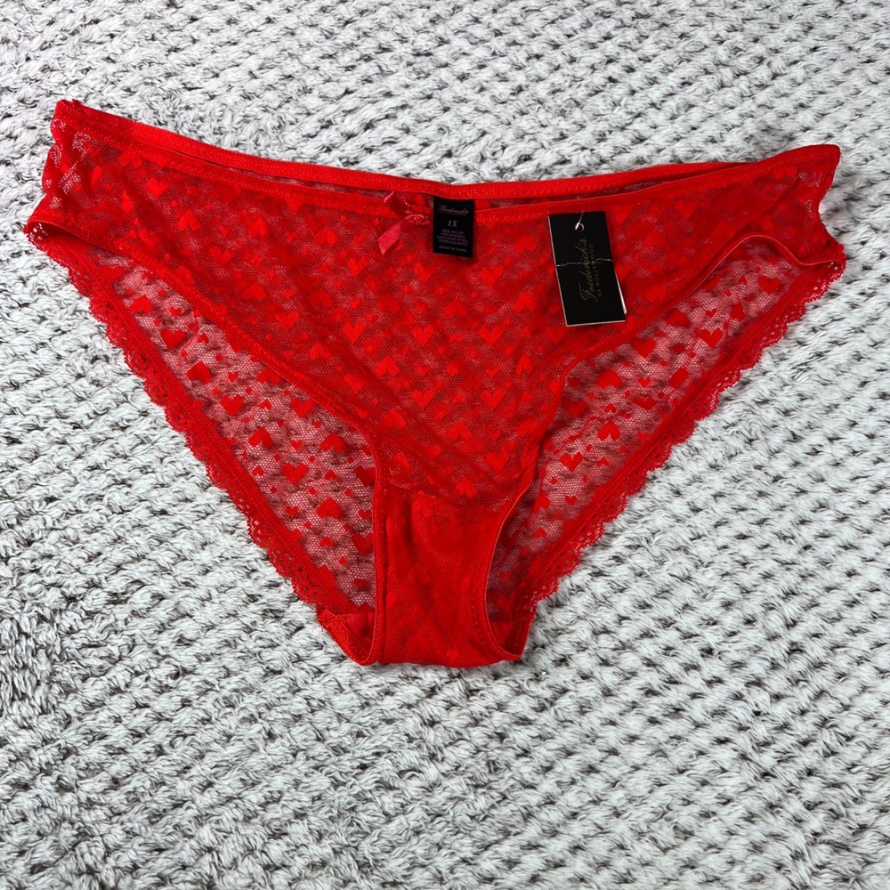 Fredericks of Hollywood Women's Red Heart Lace Bikini Panty Valentine Day 1X NWT